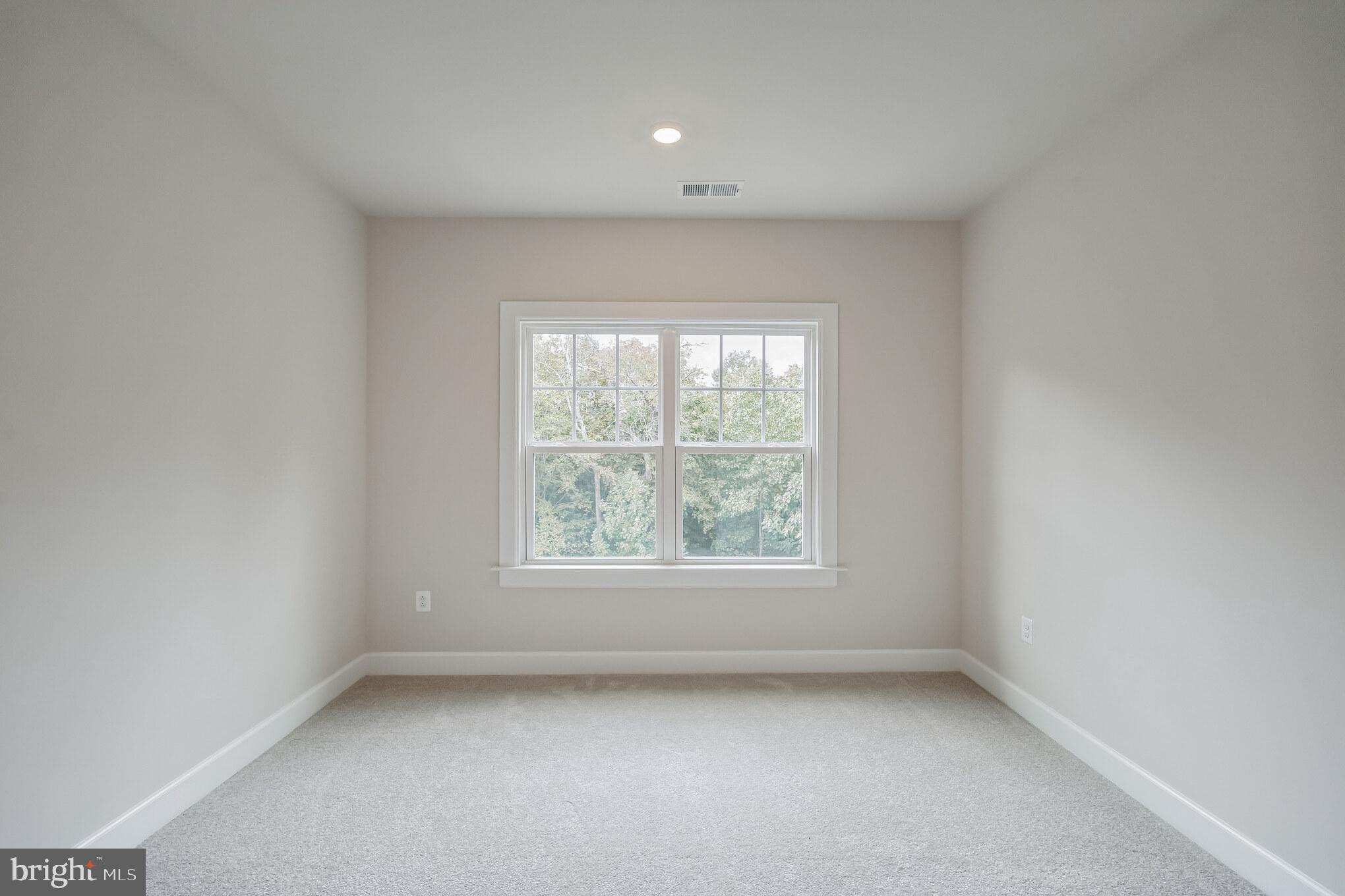 ROSE TREE WOODS - Residential