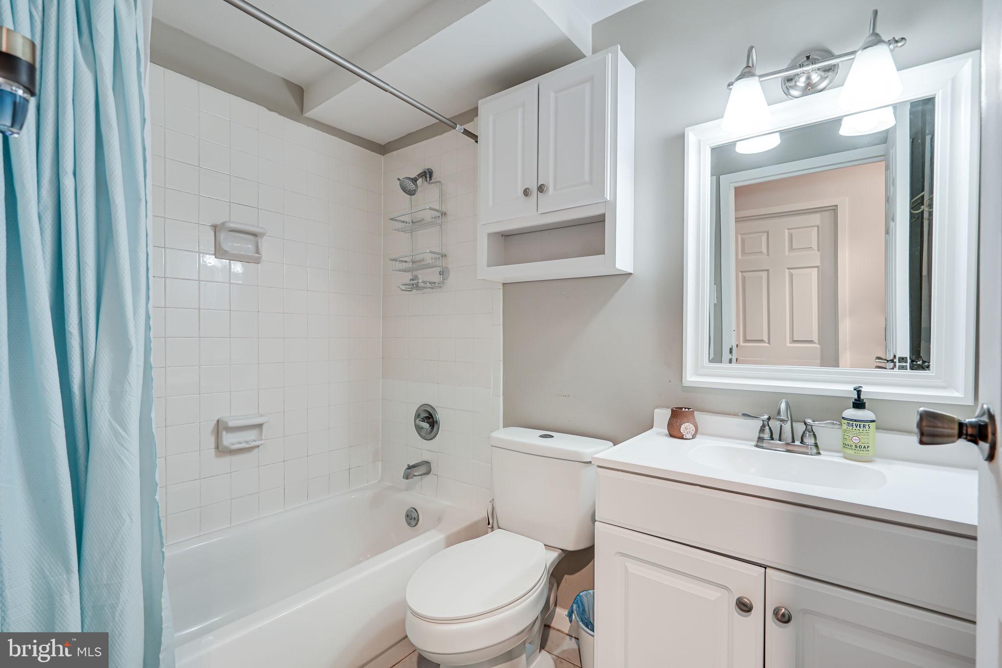 CHESTNUT GROVE - Residential