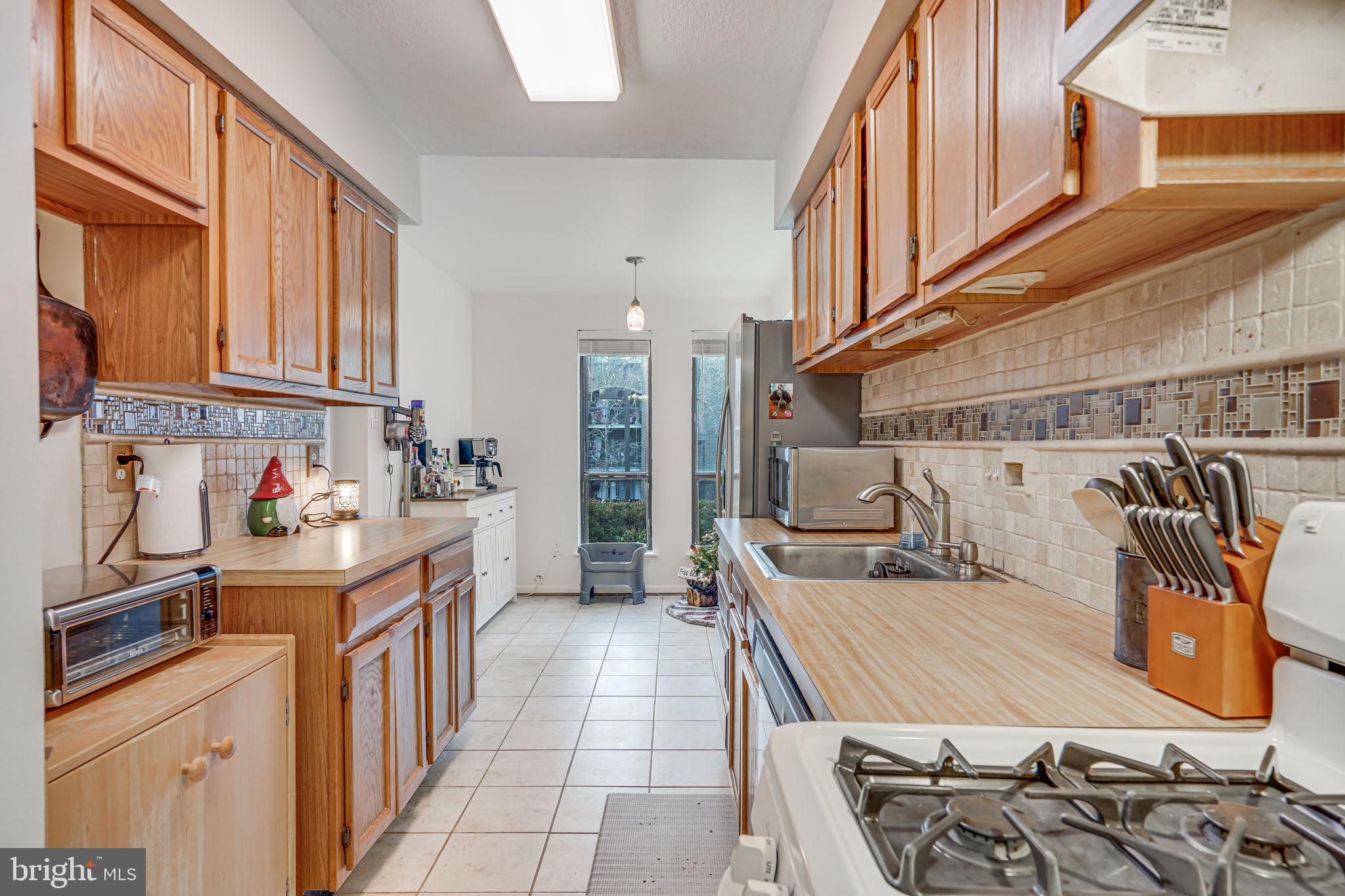 CHESTNUT GROVE - Residential