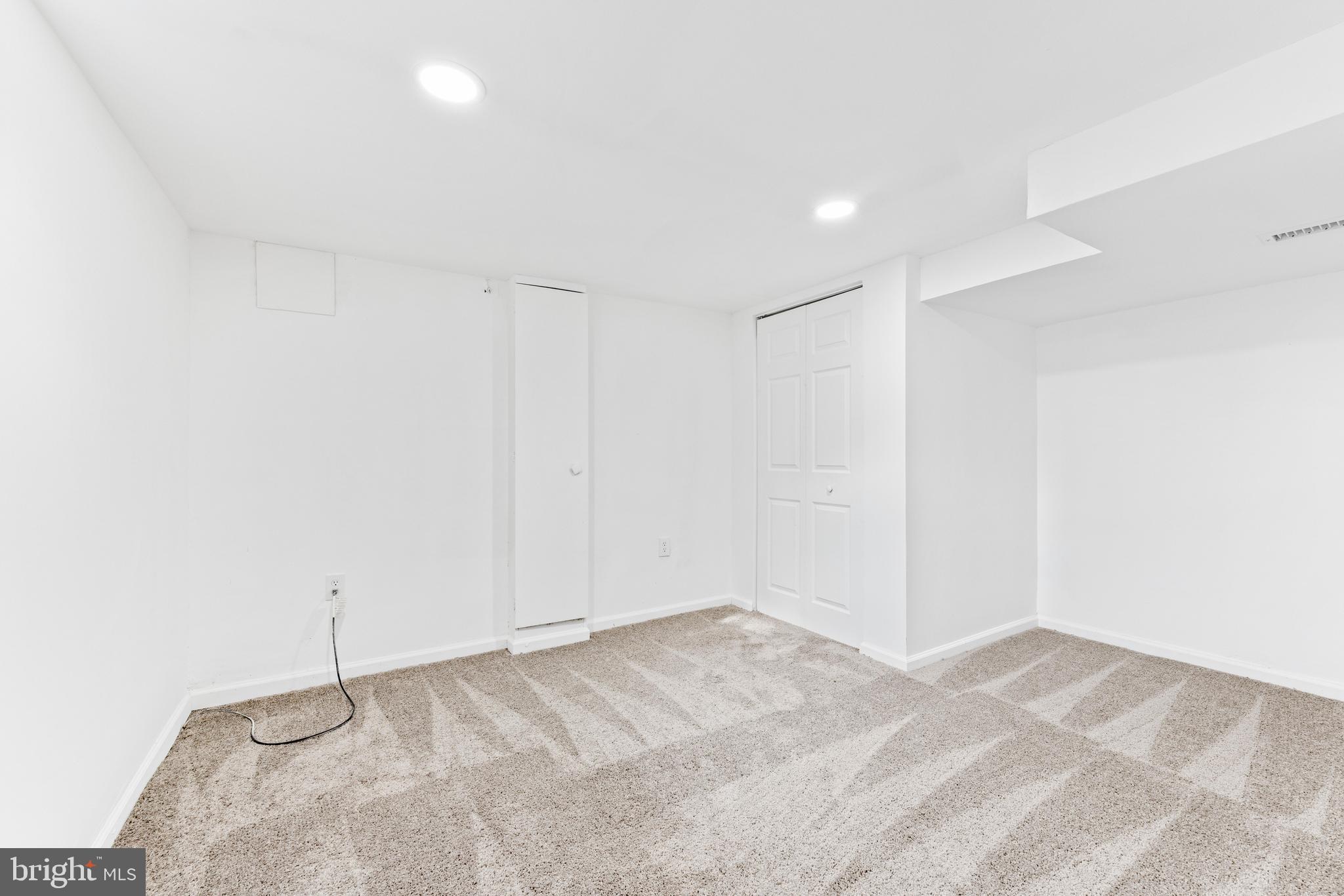 WOODLAWN- FELDMANS ADDN - Residential