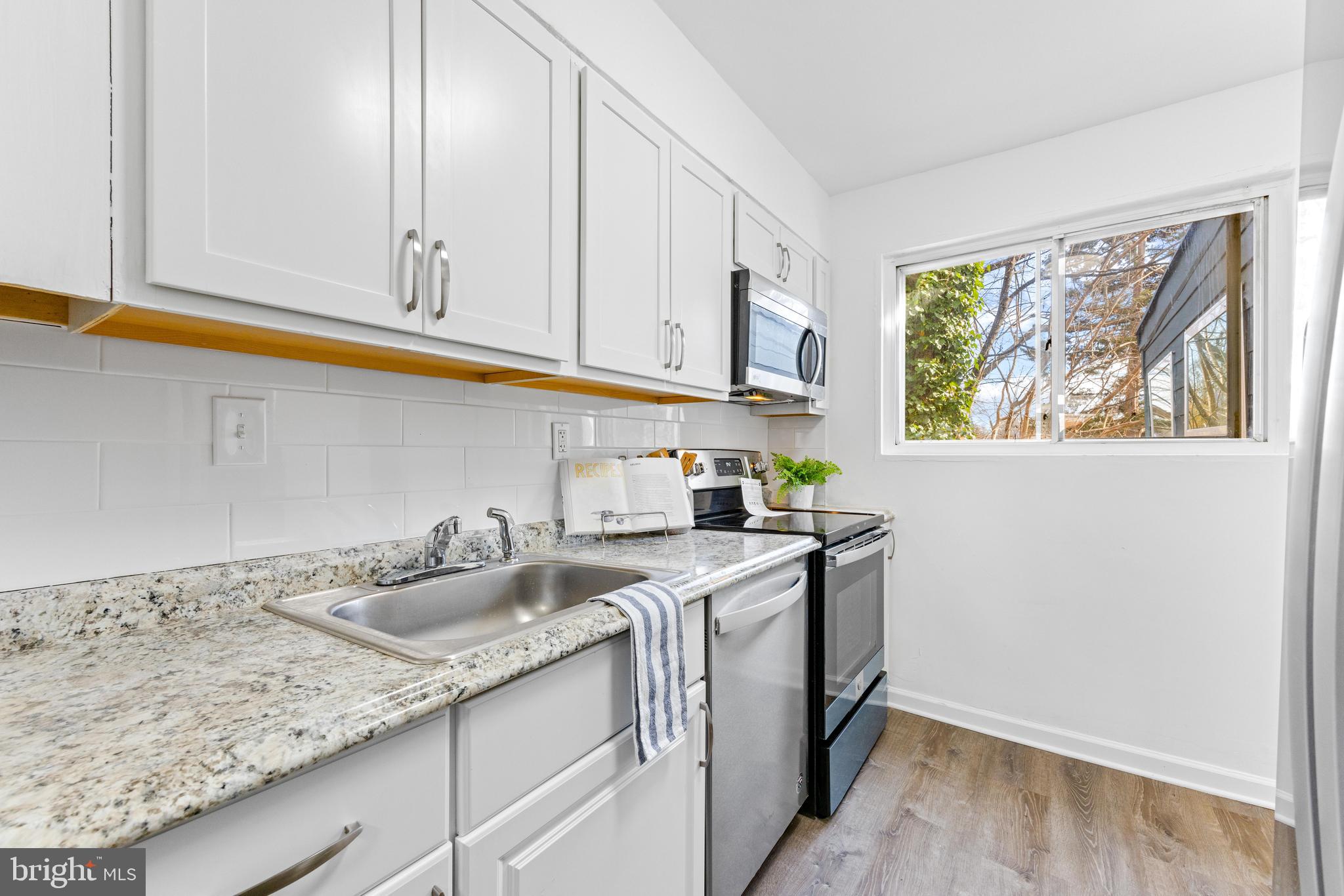 WOODLAWN- FELDMANS ADDN - Residential