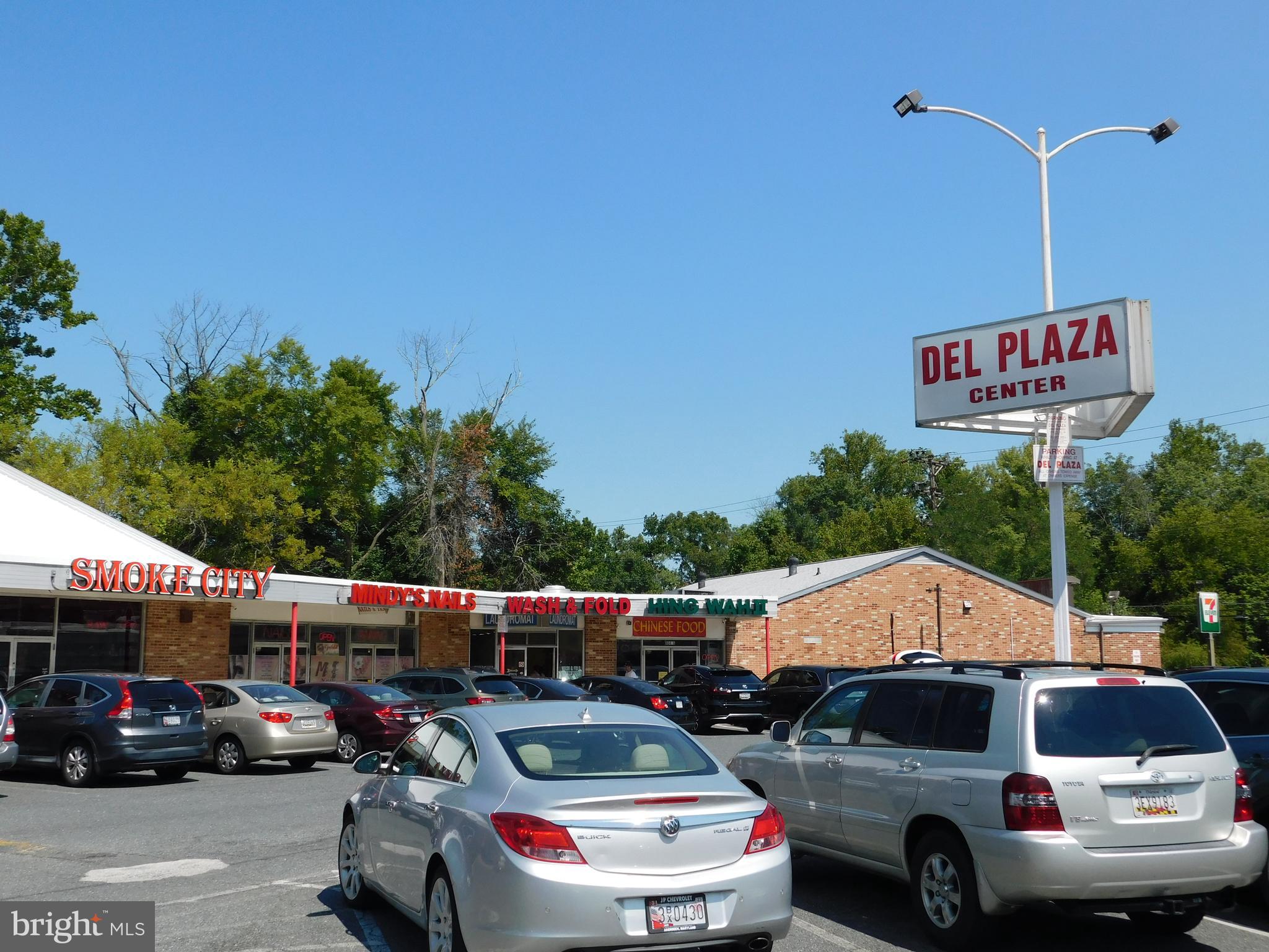 MOORES MILL MANOR - Residential