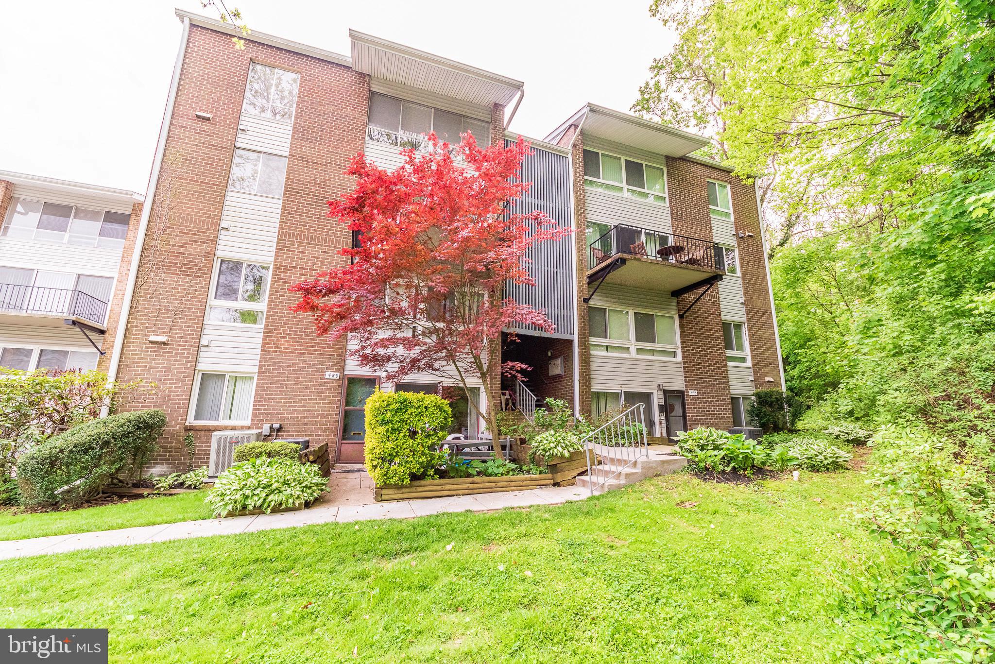 MOORES MILL MANOR - Residential