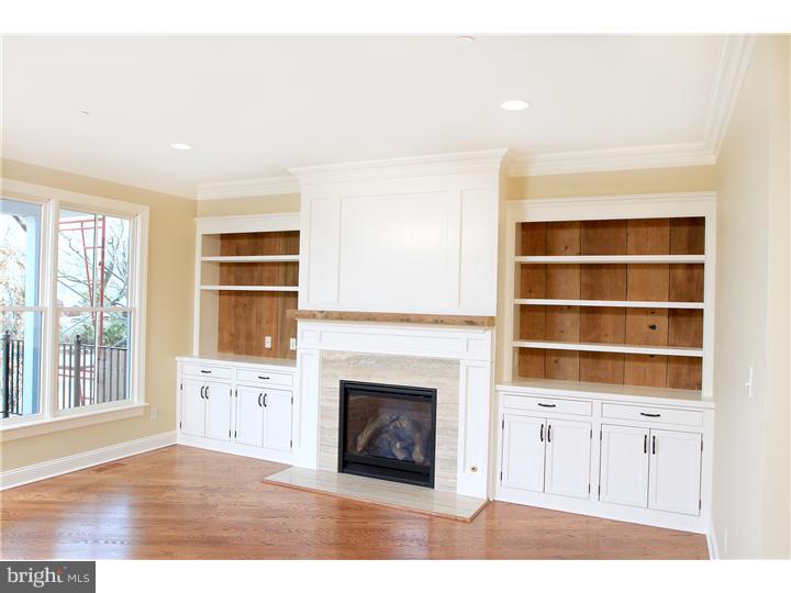 CANAL STREET - Residential