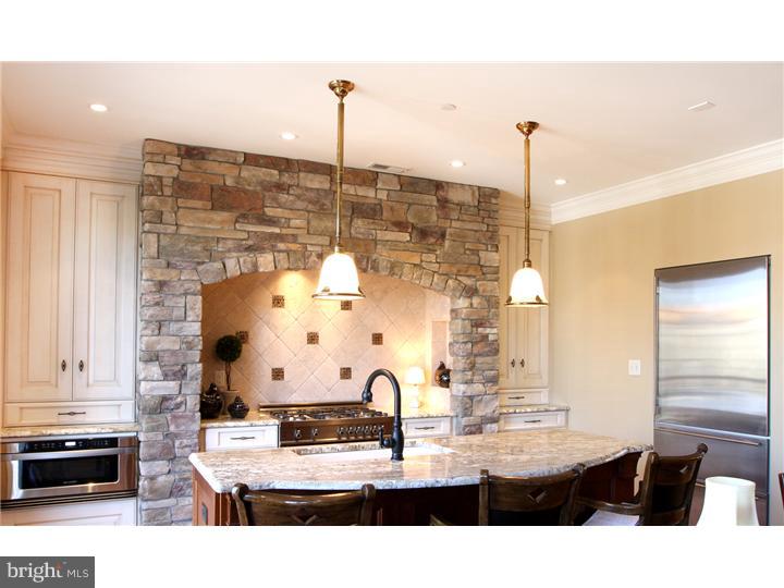 CANAL STREET - Residential