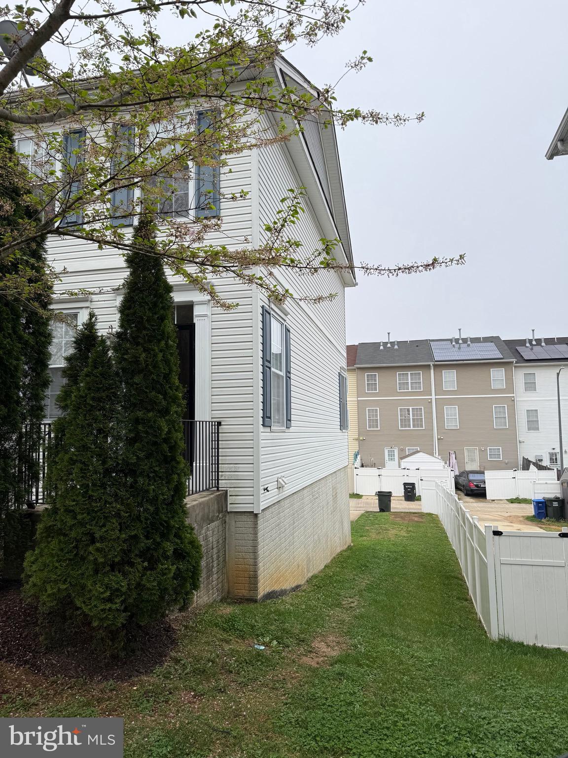 1512 TANNER COURT SE