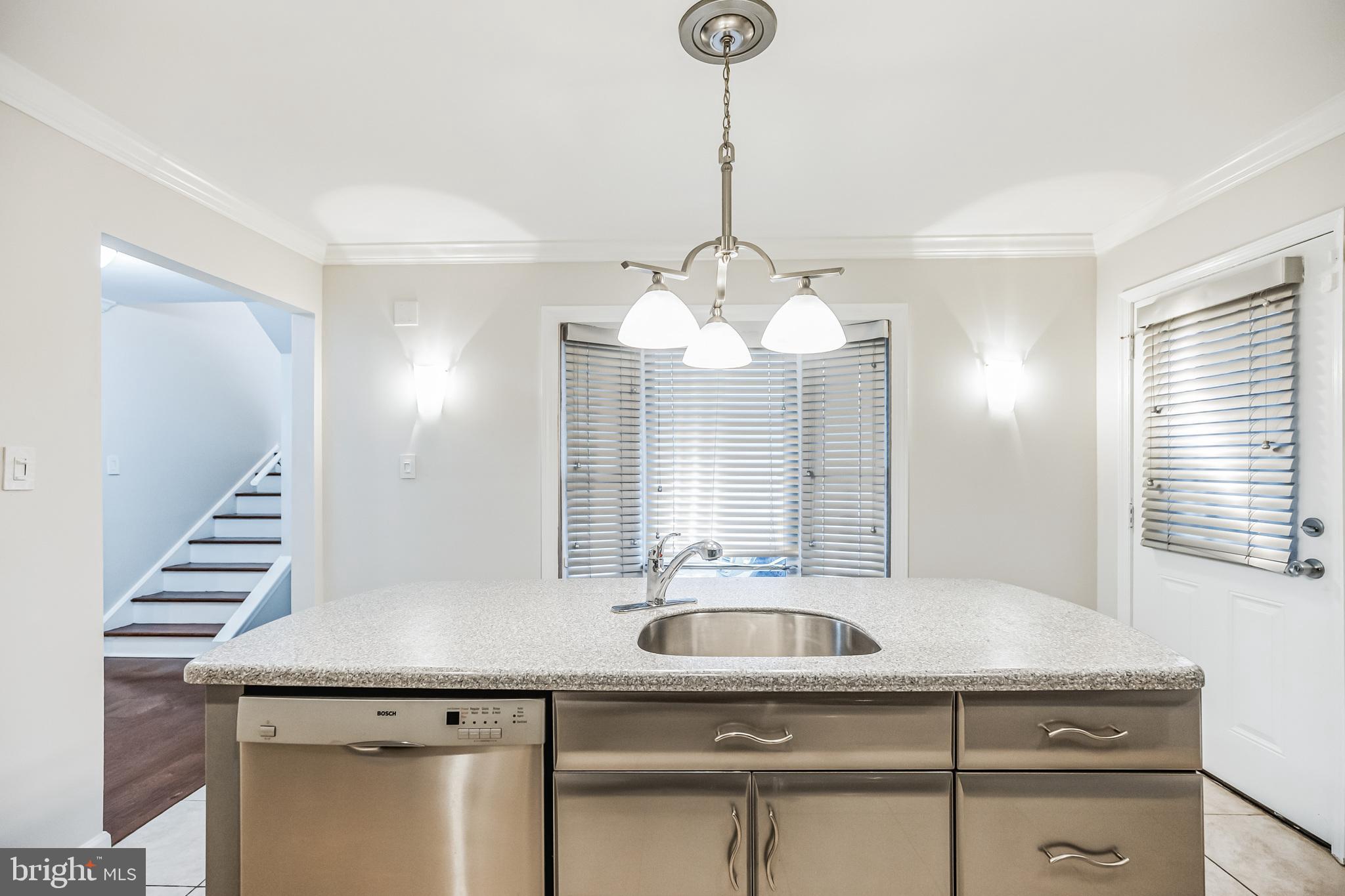 LUDLOW - Residential