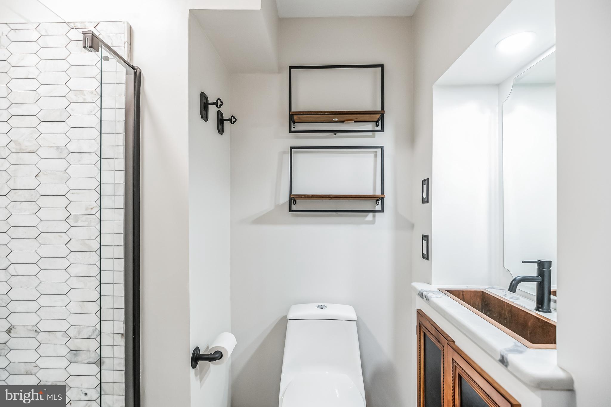 LUDLOW - Residential