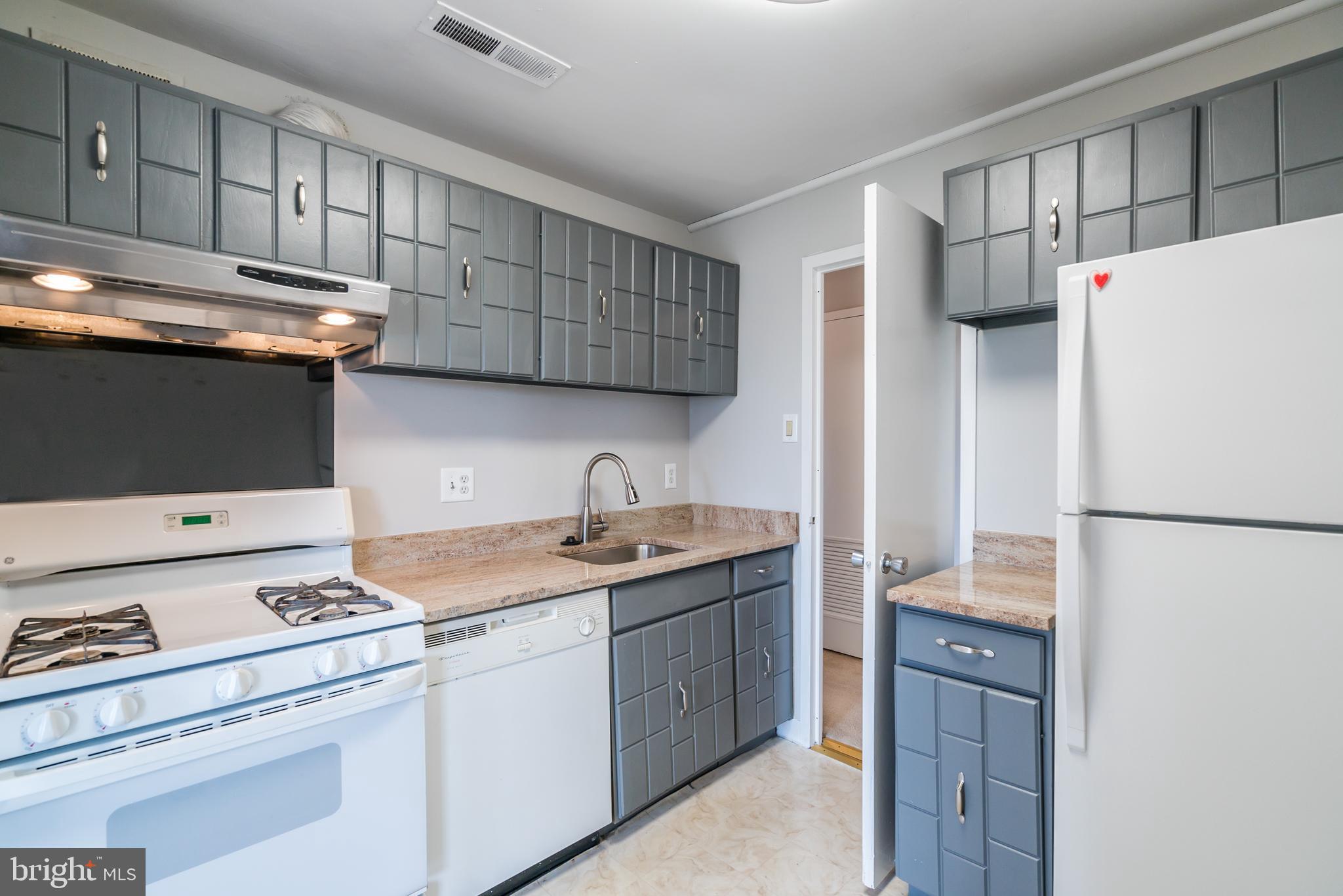 WOODLAKE TOWERS - Residential Lease