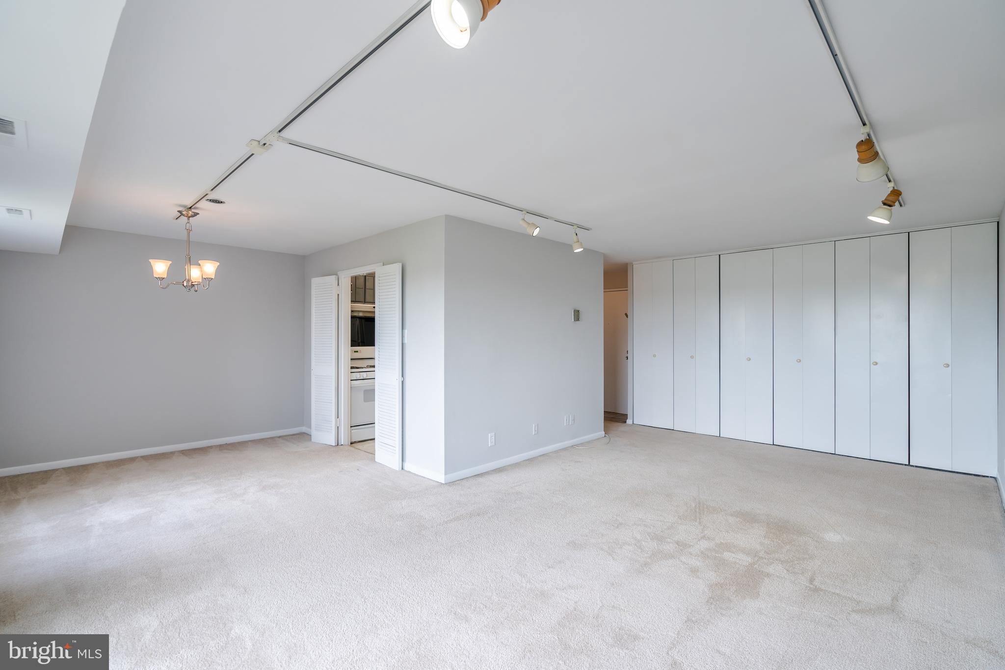 WOODLAKE TOWERS - Residential Lease