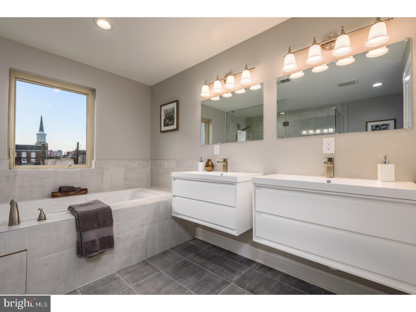 OLDE KENSINGTON - Residential