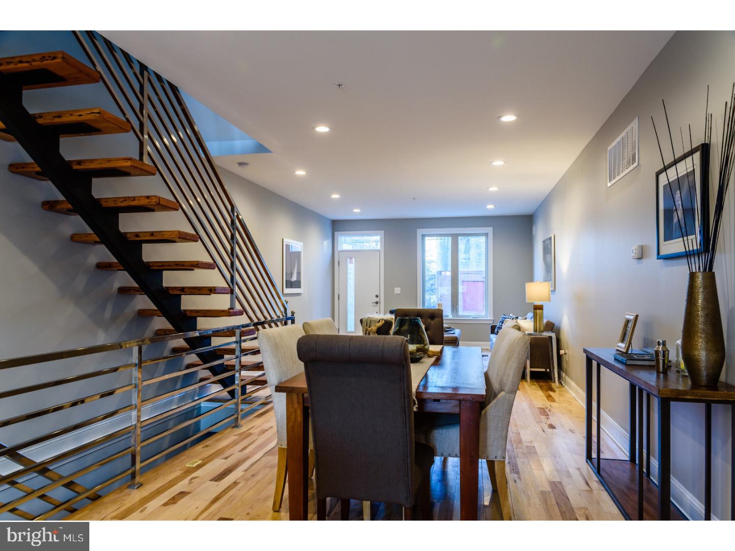 OLDE KENSINGTON - Residential