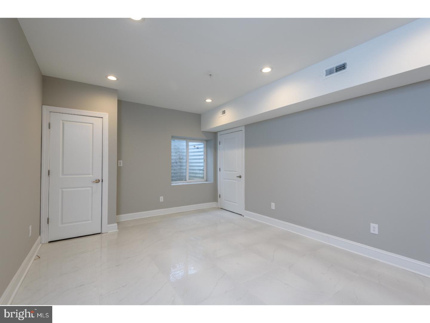 OLDE KENSINGTON - Residential