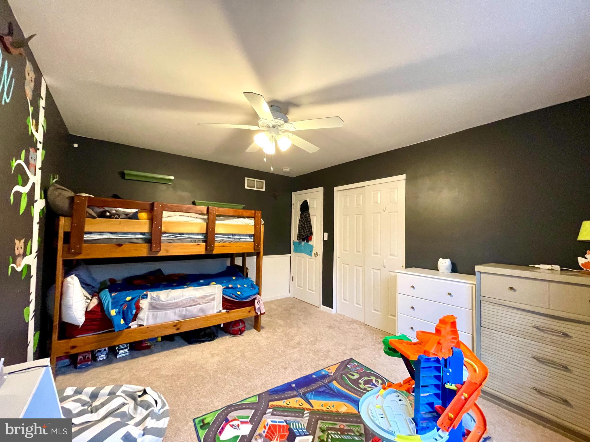 CREEKSIDE - Residential