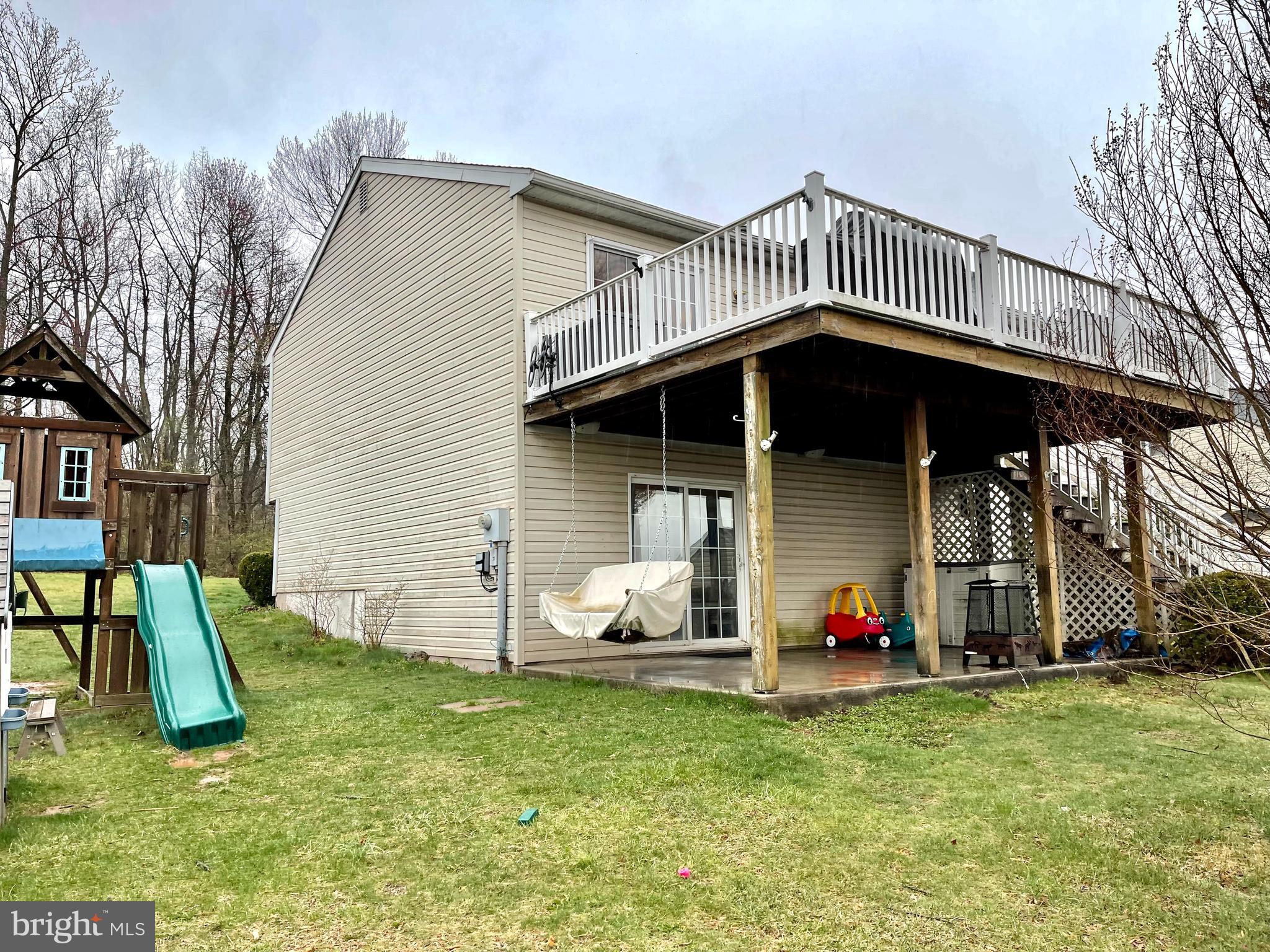 CREEKSIDE - Residential