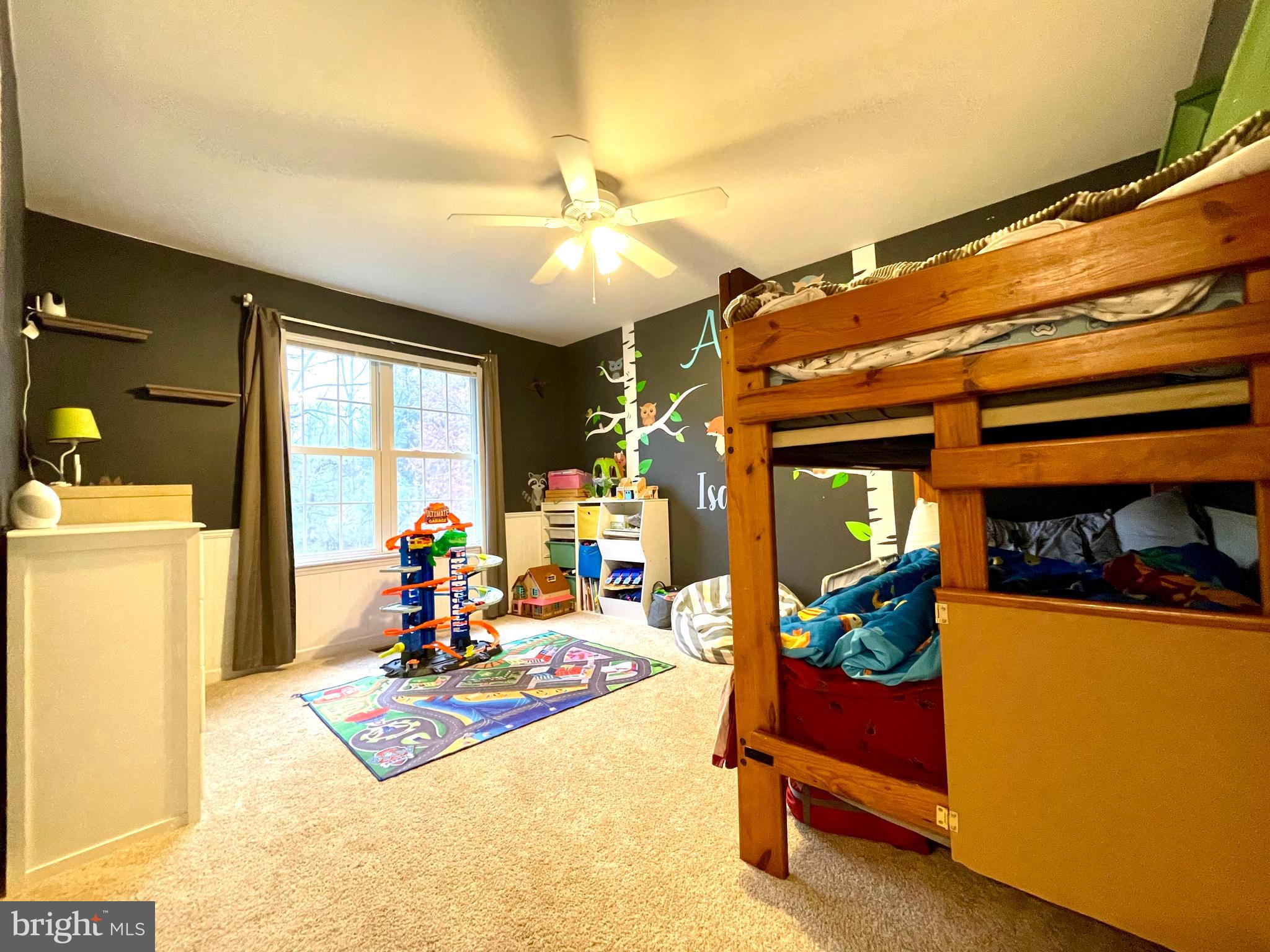 CREEKSIDE - Residential