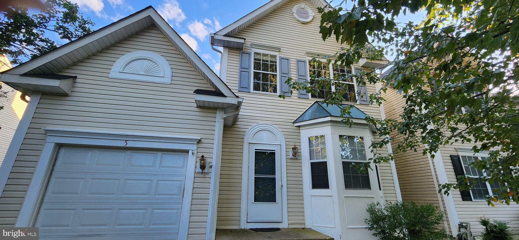 PARK RIDGE - Residential Lease