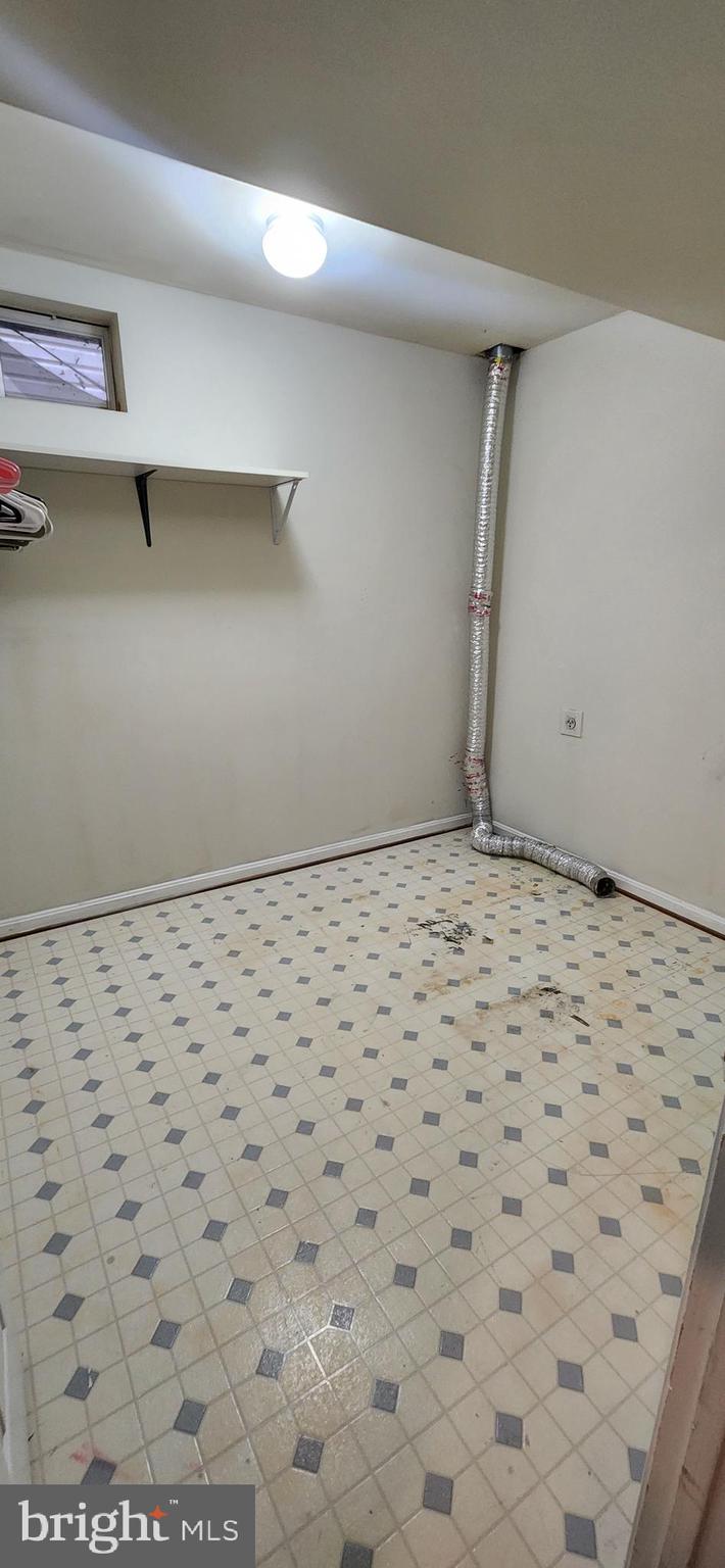 PARK RIDGE - Residential Lease