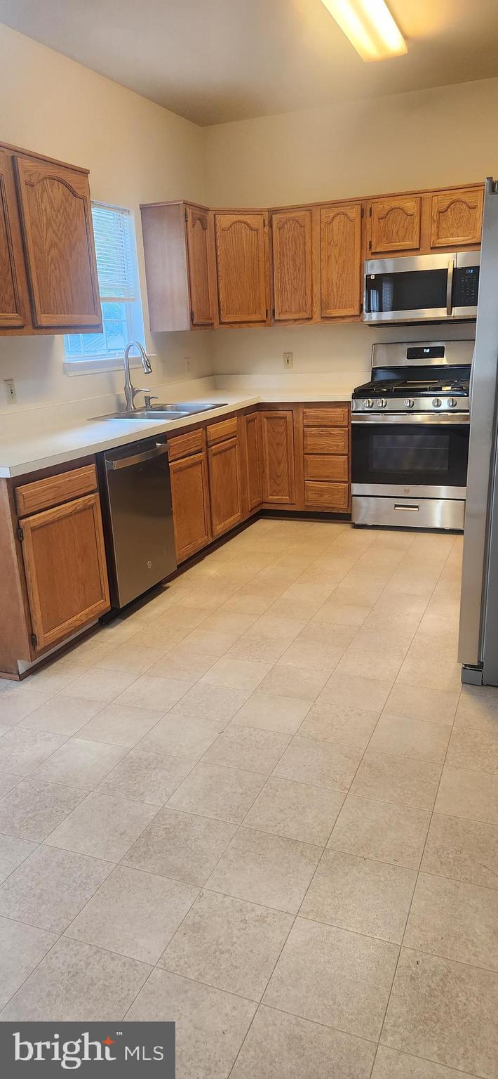 PARK RIDGE - Residential Lease