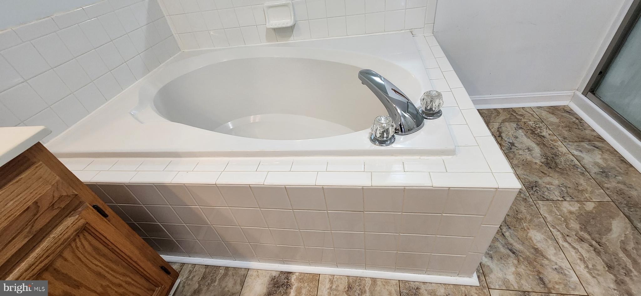 PARK RIDGE - Residential Lease