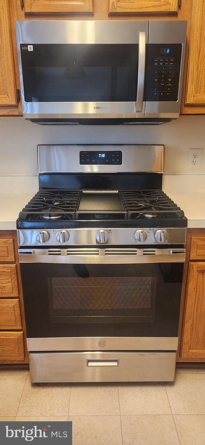 PARK RIDGE - Residential Lease