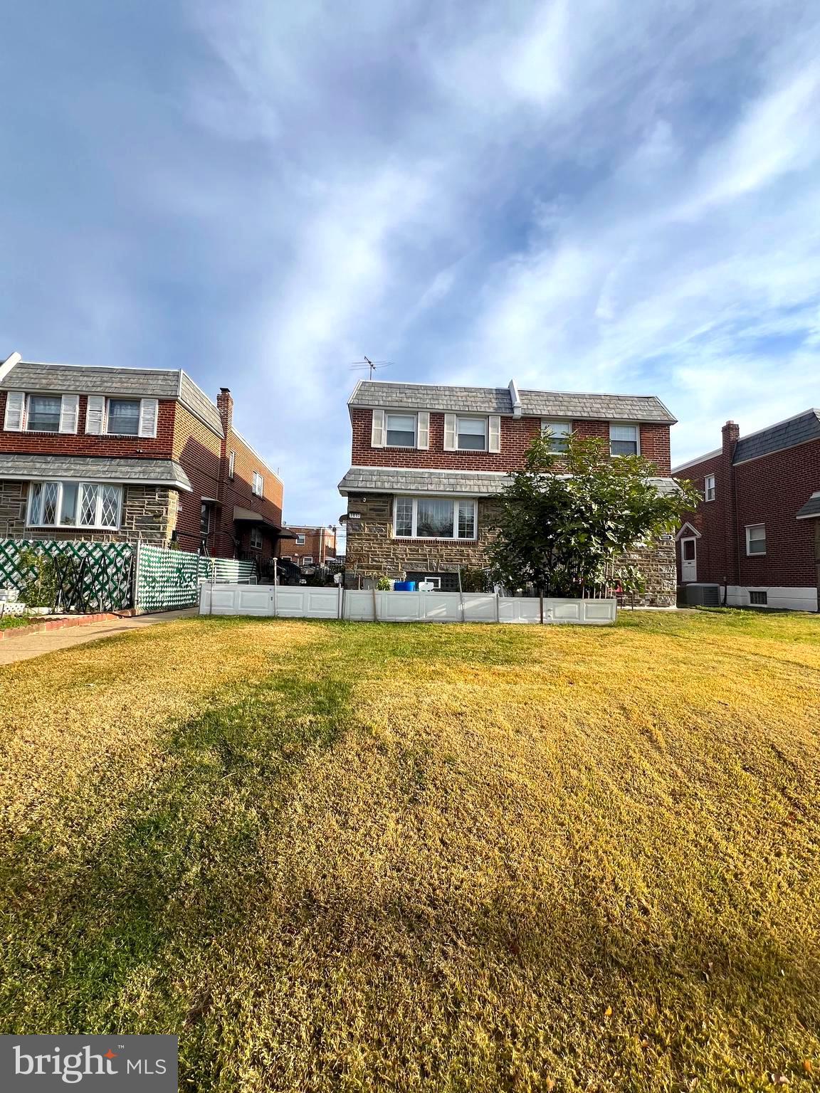 MAYFAIR - Residential