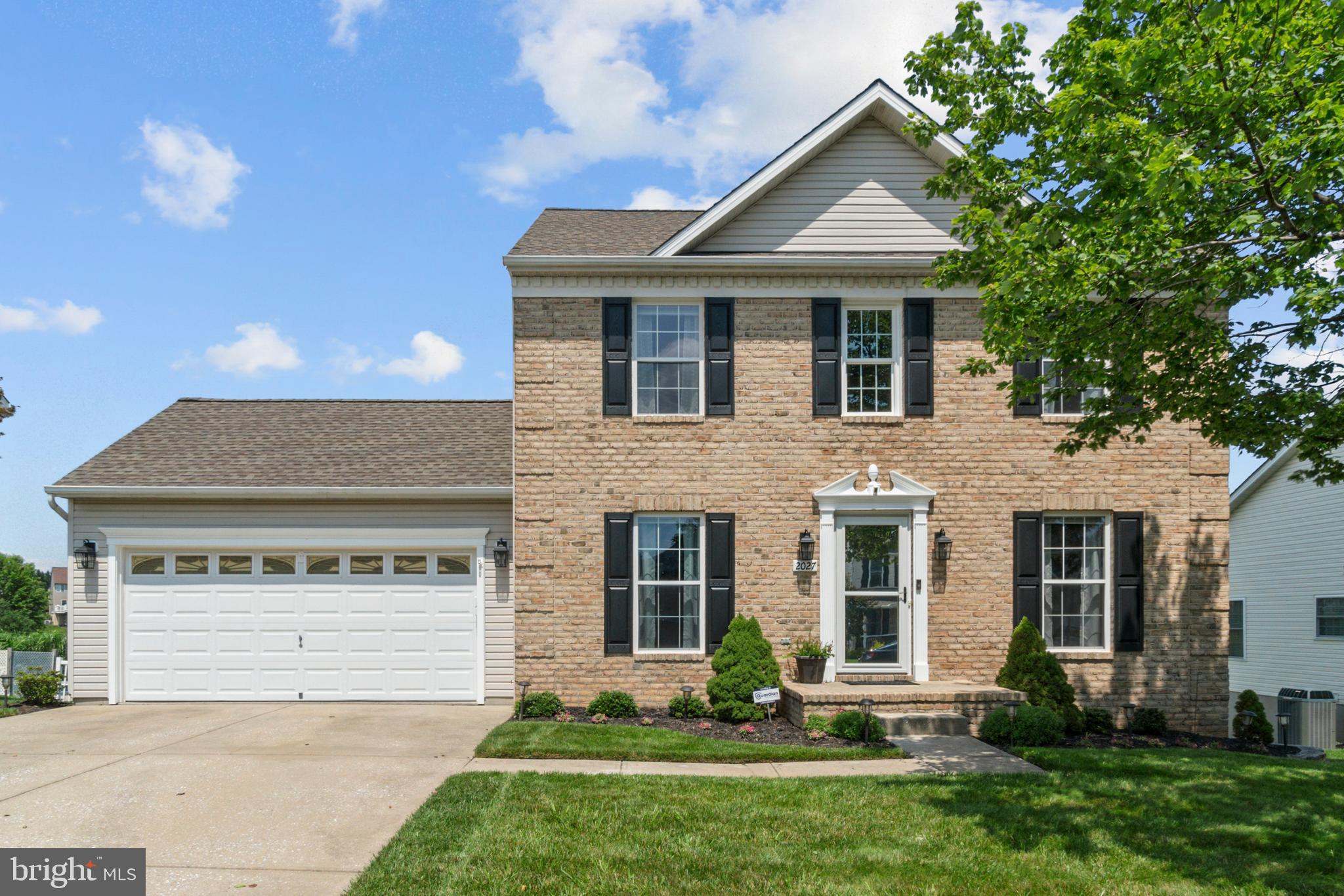 2027 GARDEN DRIVE