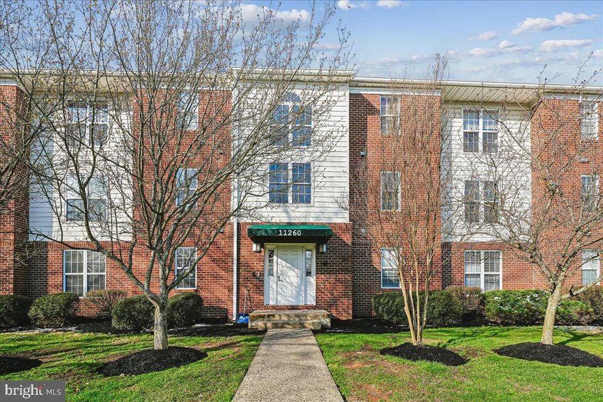 Welcome to this charming and cozy condo in the heart of Bealeton, VA!  Perfectly blending comfort and convenience, this inviting home features a bright, open living space, a well-appointed kitchen, and a relaxing bedroom retreat. Enjoy low-maintenance living while being just minutes from local shops, dining, and commuter routes. Whether you're a first-time buyer, downsizing, or looking for a smart investment, this delightful condo offers the perfect place to call home.