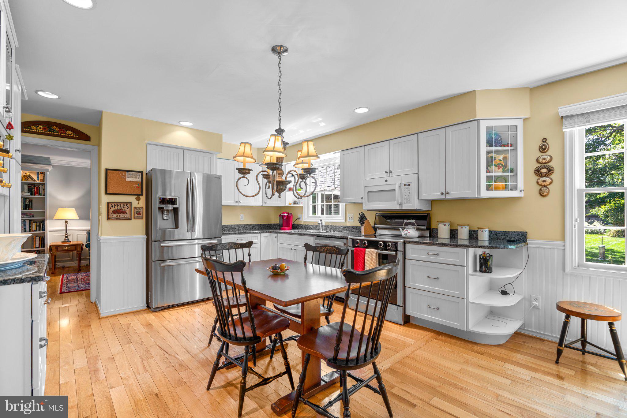 6162 COMMADORE COURT