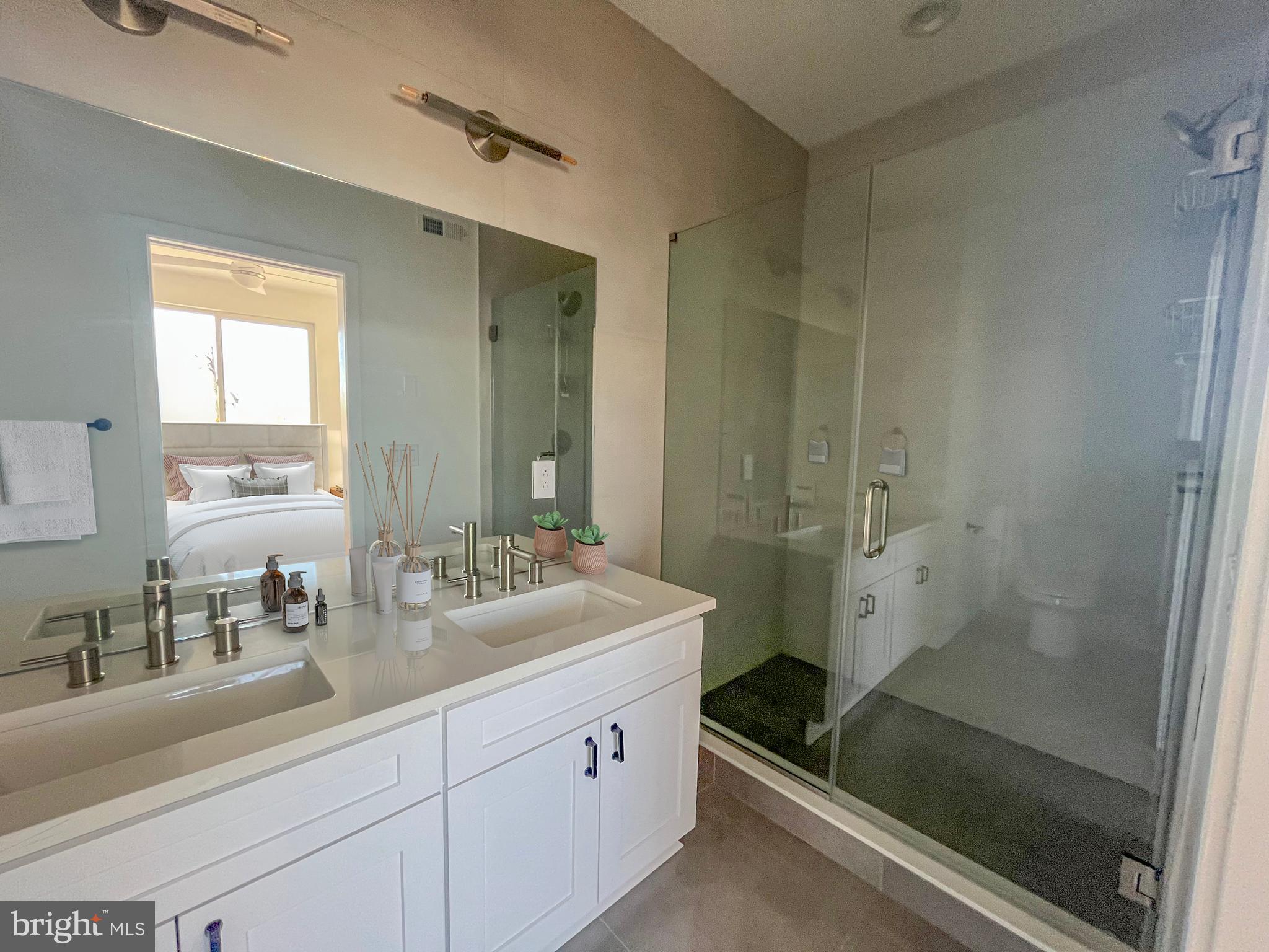 FAIRMOUNT - Residential