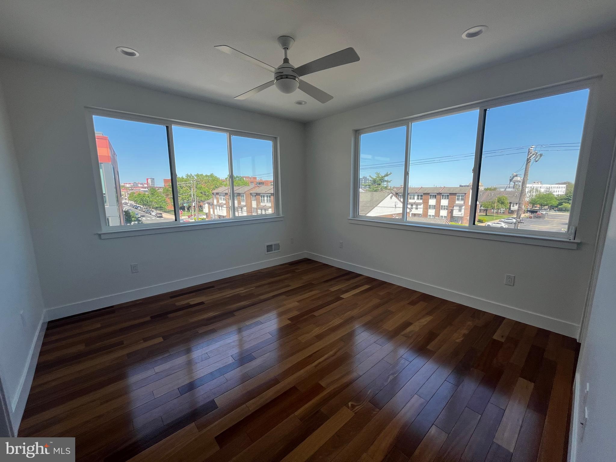 FAIRMOUNT - Residential