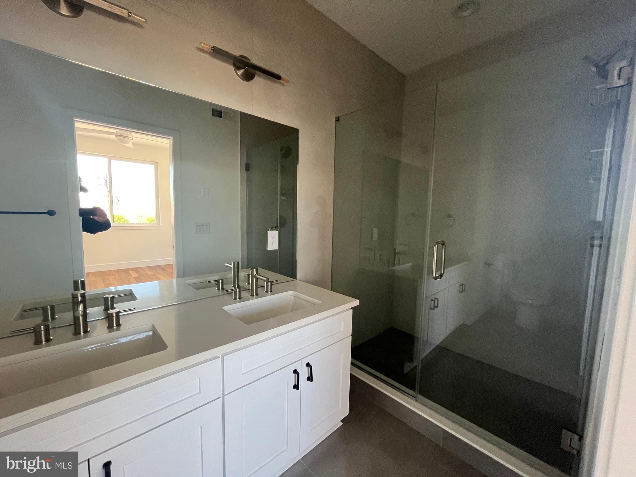 FAIRMOUNT - Residential