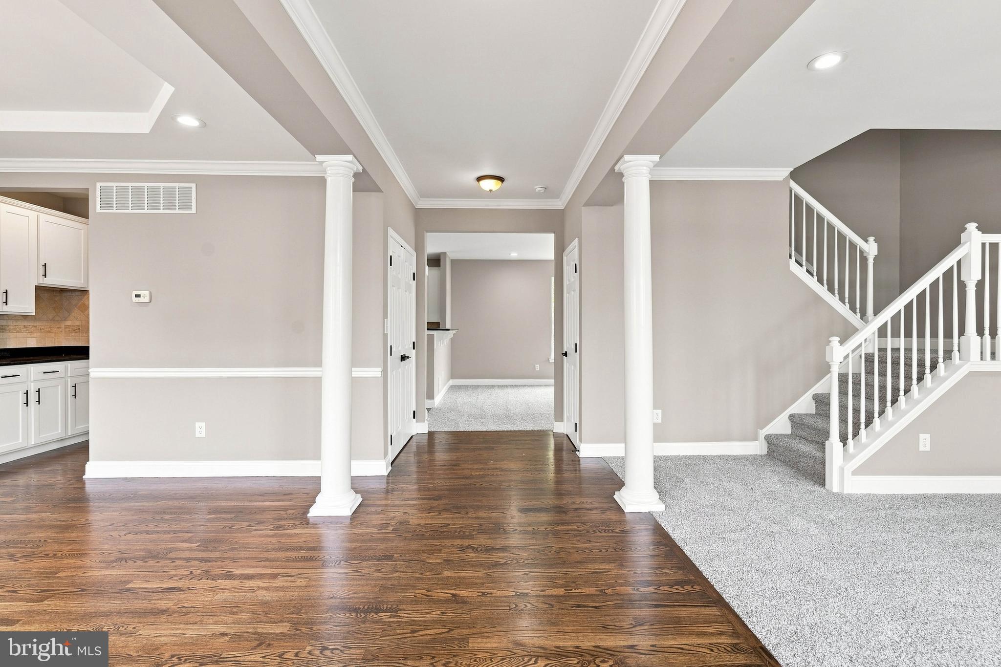 2740 DORAL STREET - Photo 4