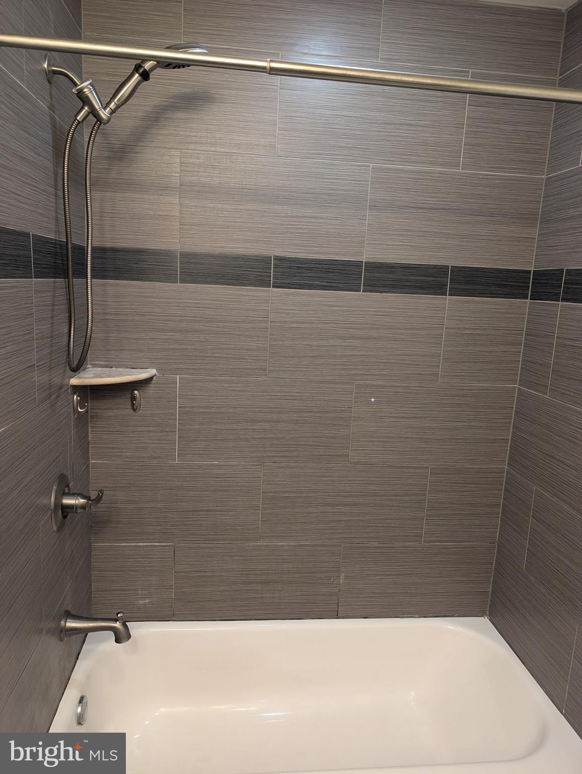 FORGOTTEN BOTTOM - Residential