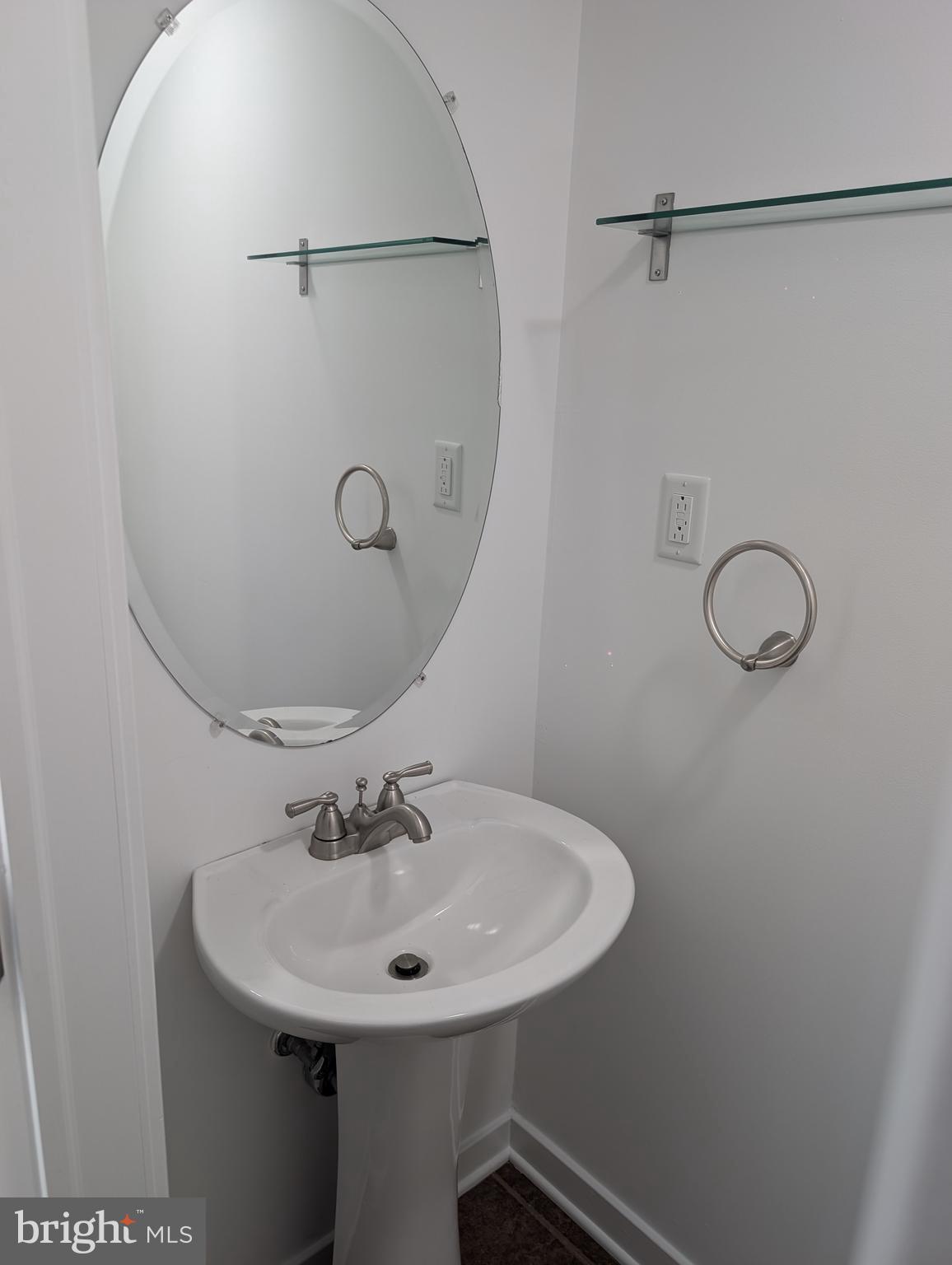 FORGOTTEN BOTTOM - Residential