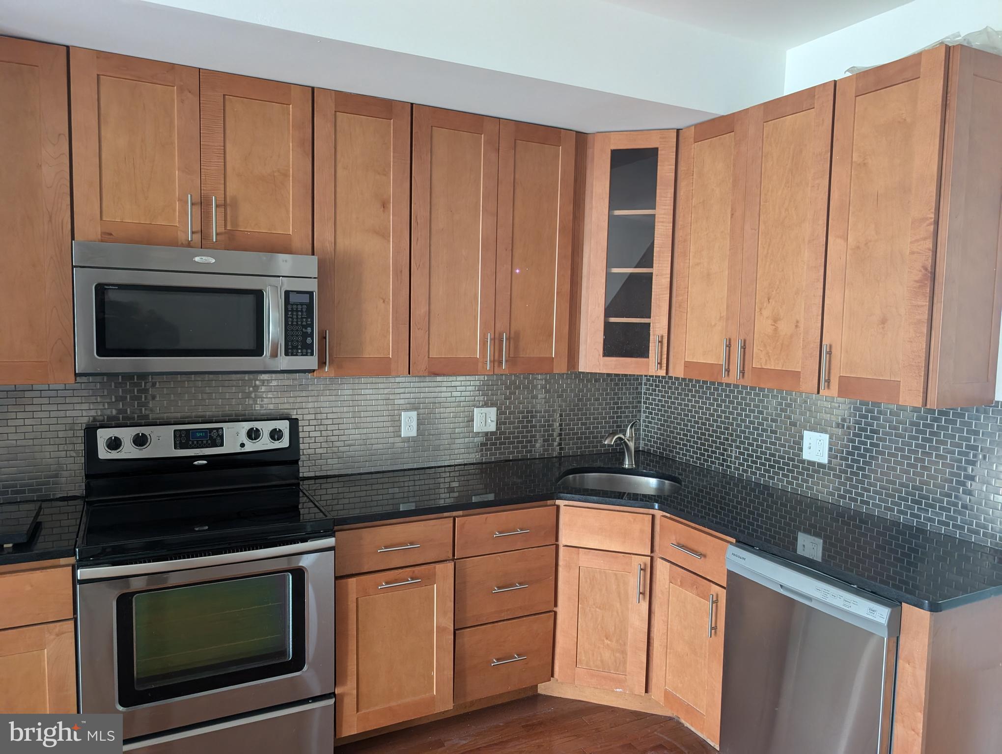 FORGOTTEN BOTTOM - Residential