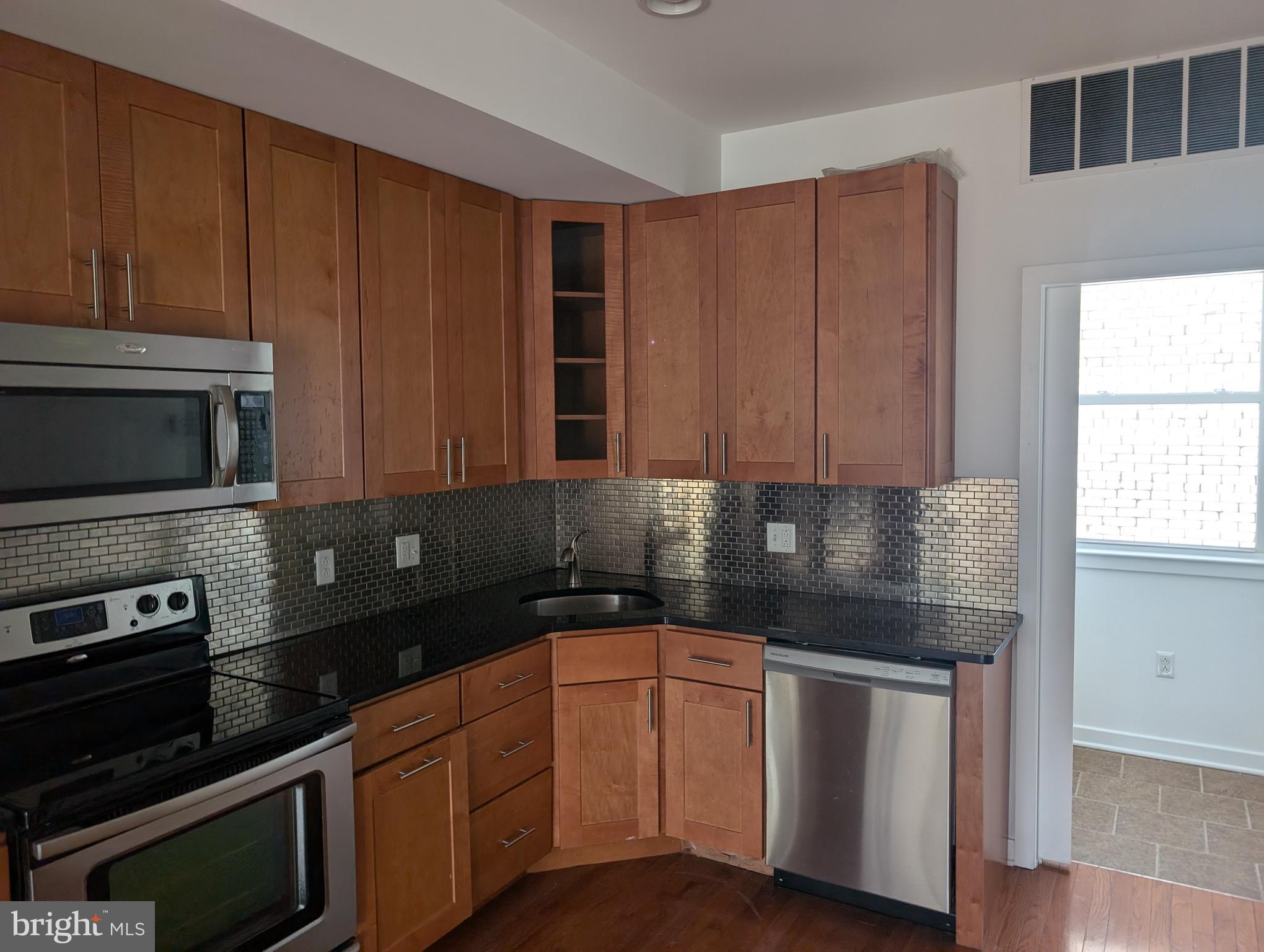 FORGOTTEN BOTTOM - Residential