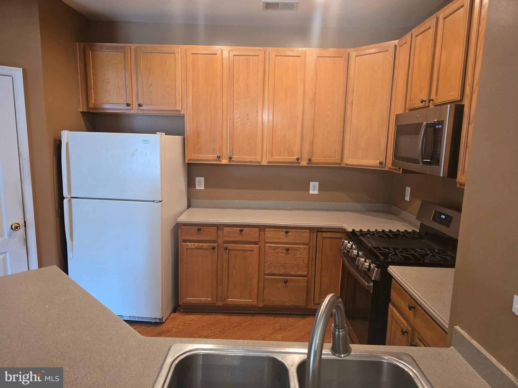 102 ROYAL BONNET PLACE
