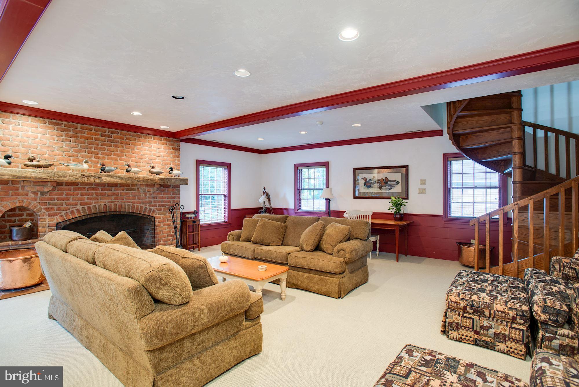 WATERFRONT - Residential