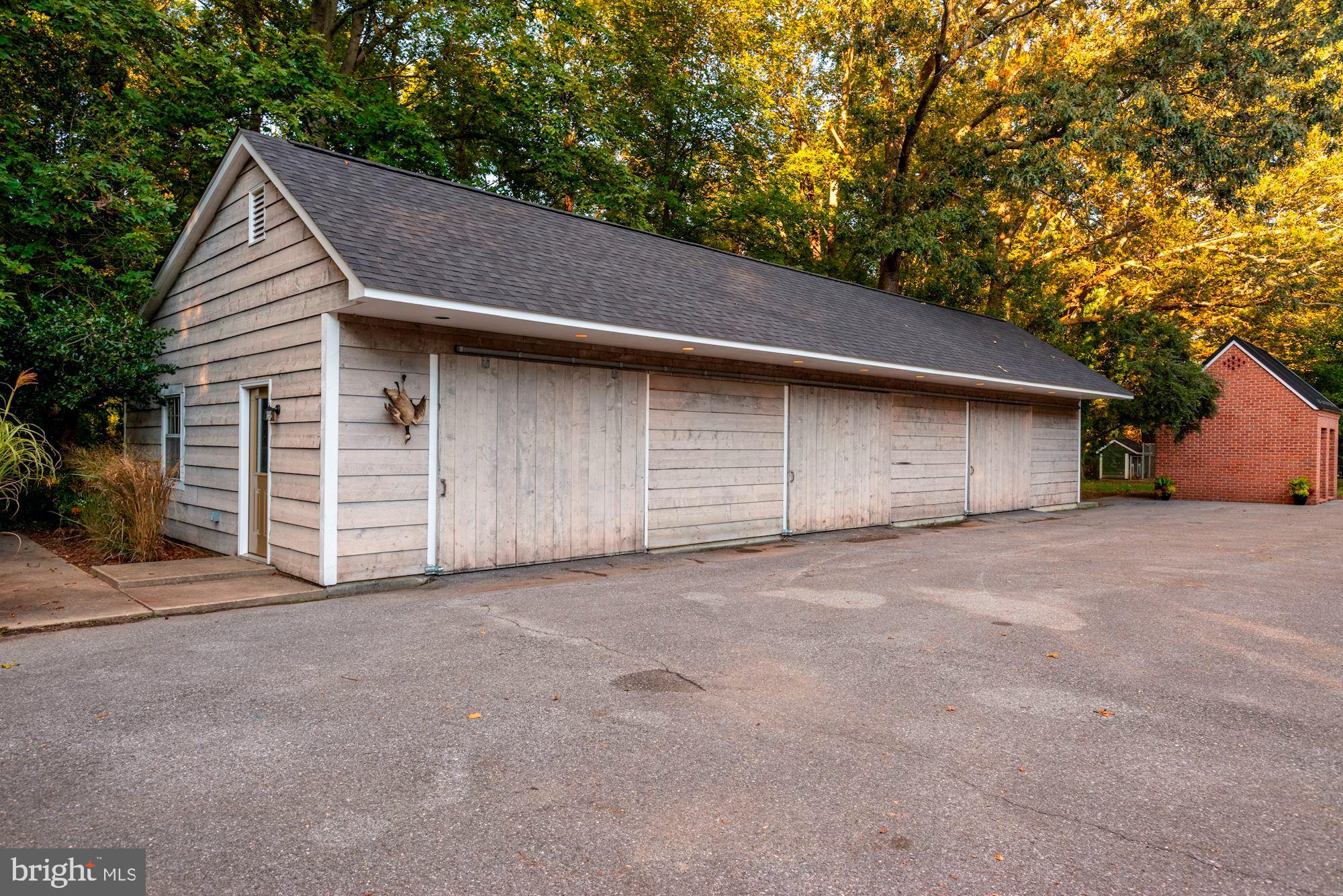 WATERFRONT - Residential