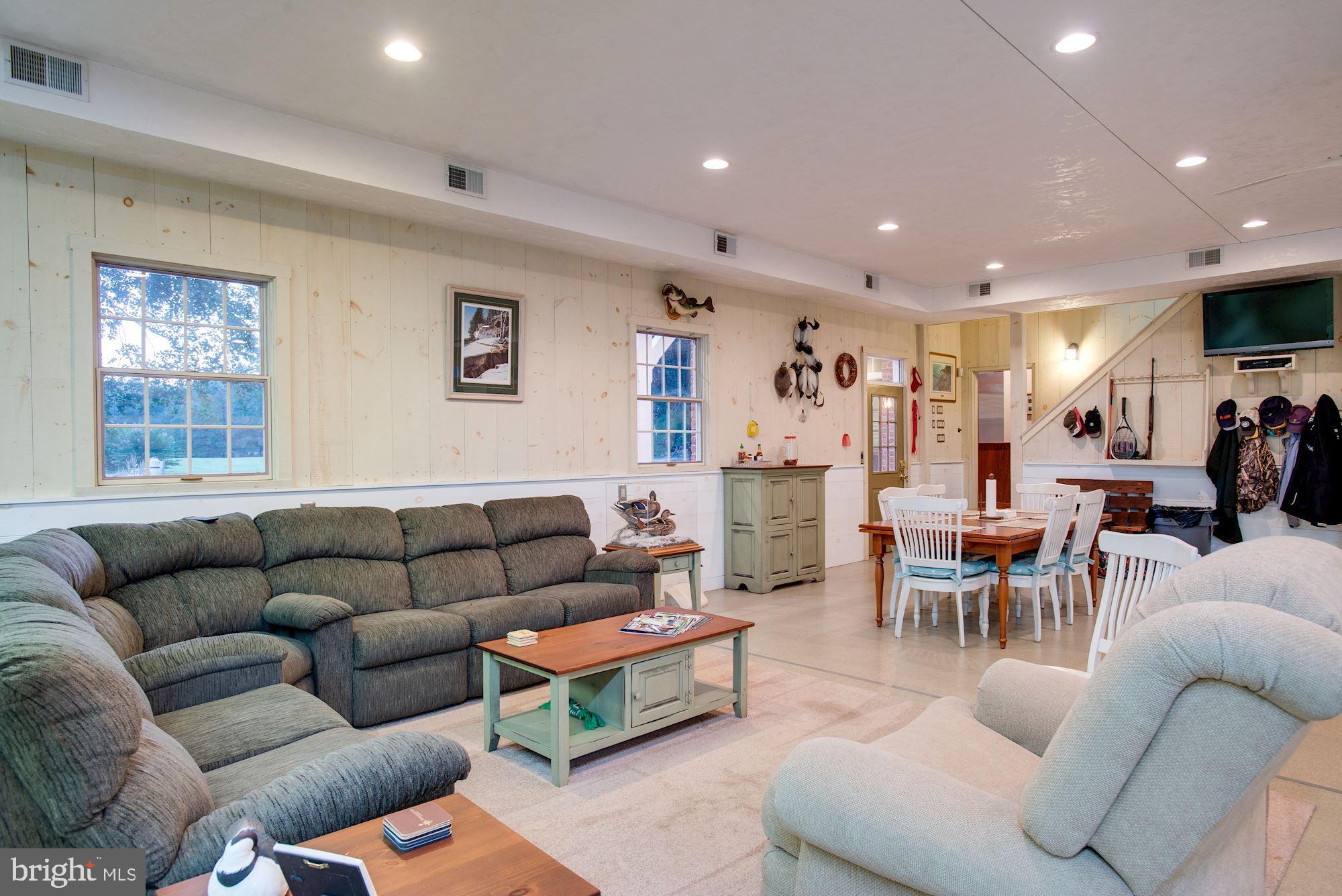 WATERFRONT - Residential