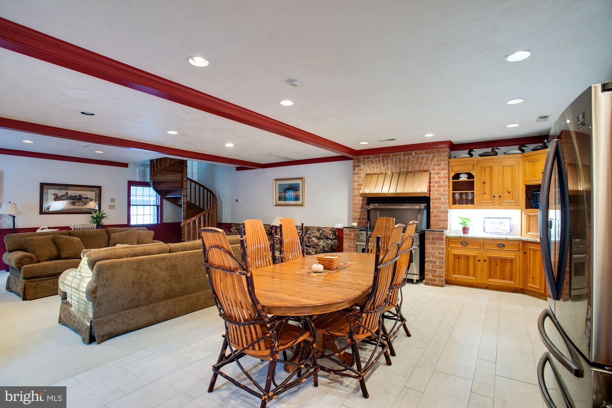 WATERFRONT - Residential