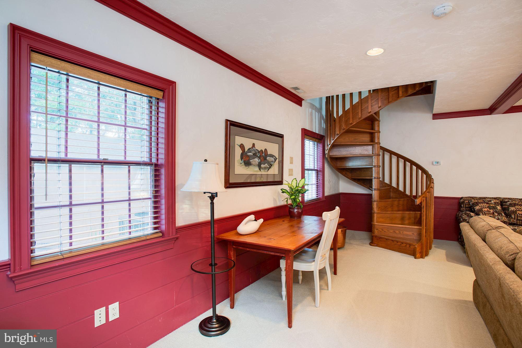 WATERFRONT - Residential