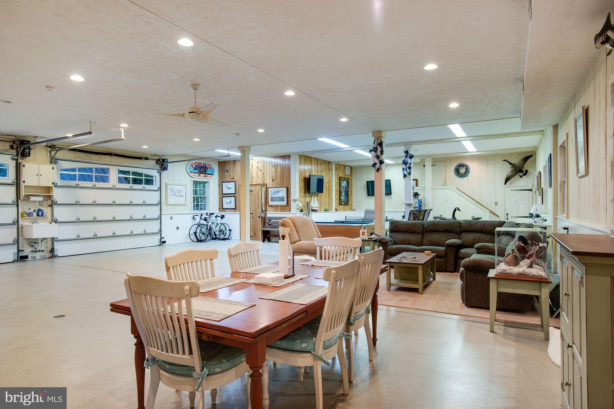 WATERFRONT - Residential