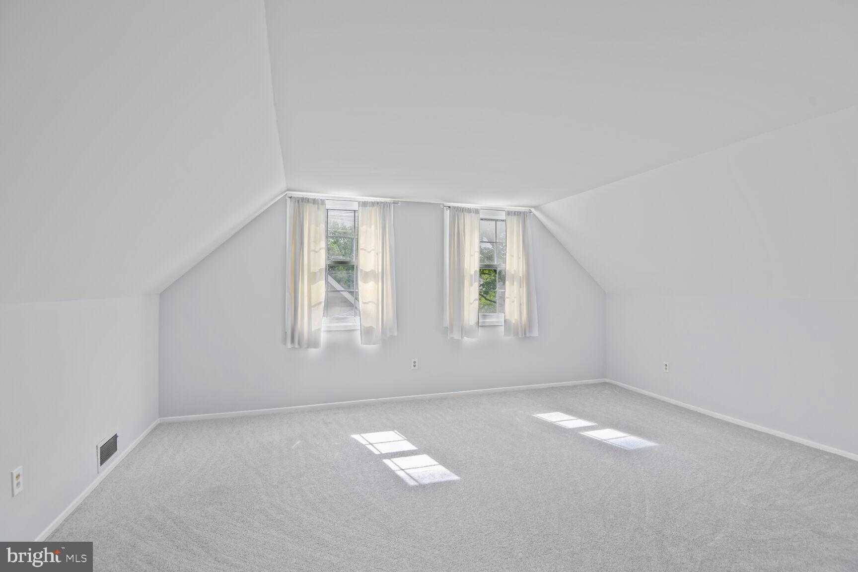 SOMERSET AT BELAIR - Residential