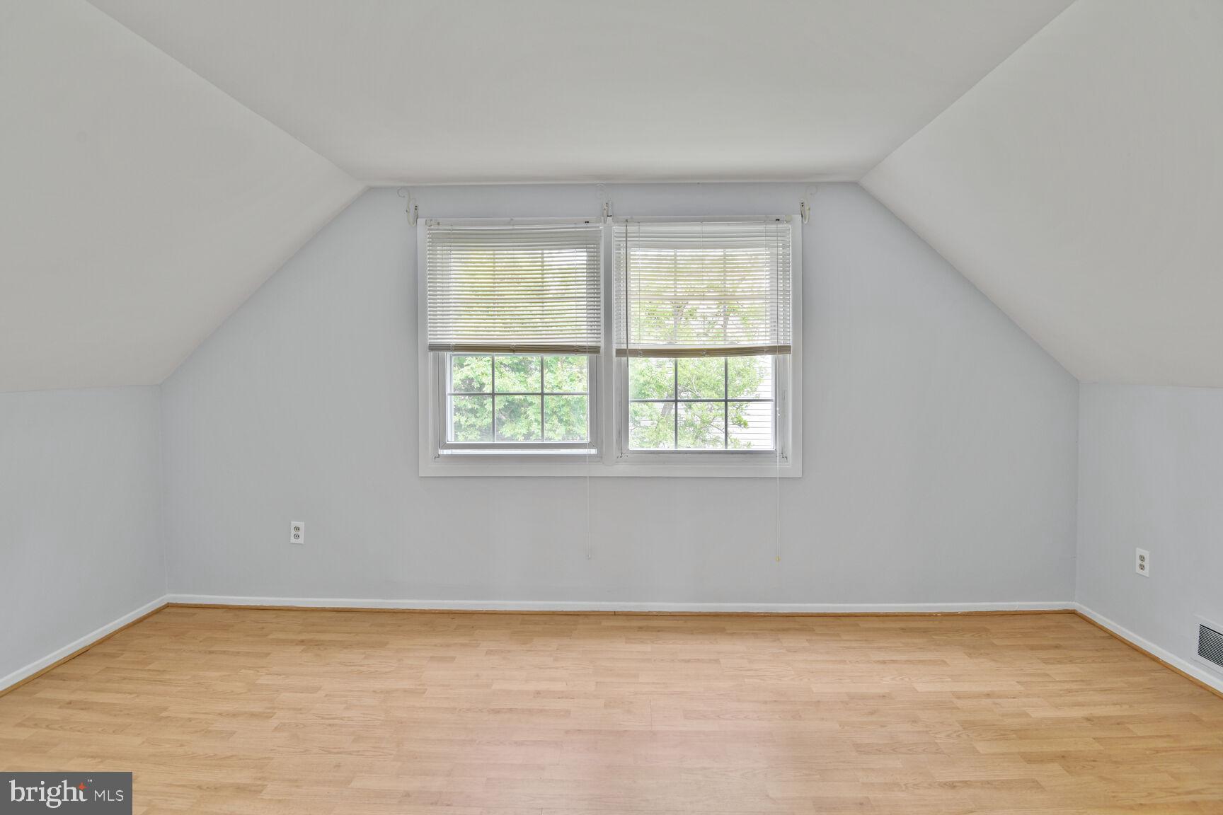 SOMERSET AT BELAIR - Residential