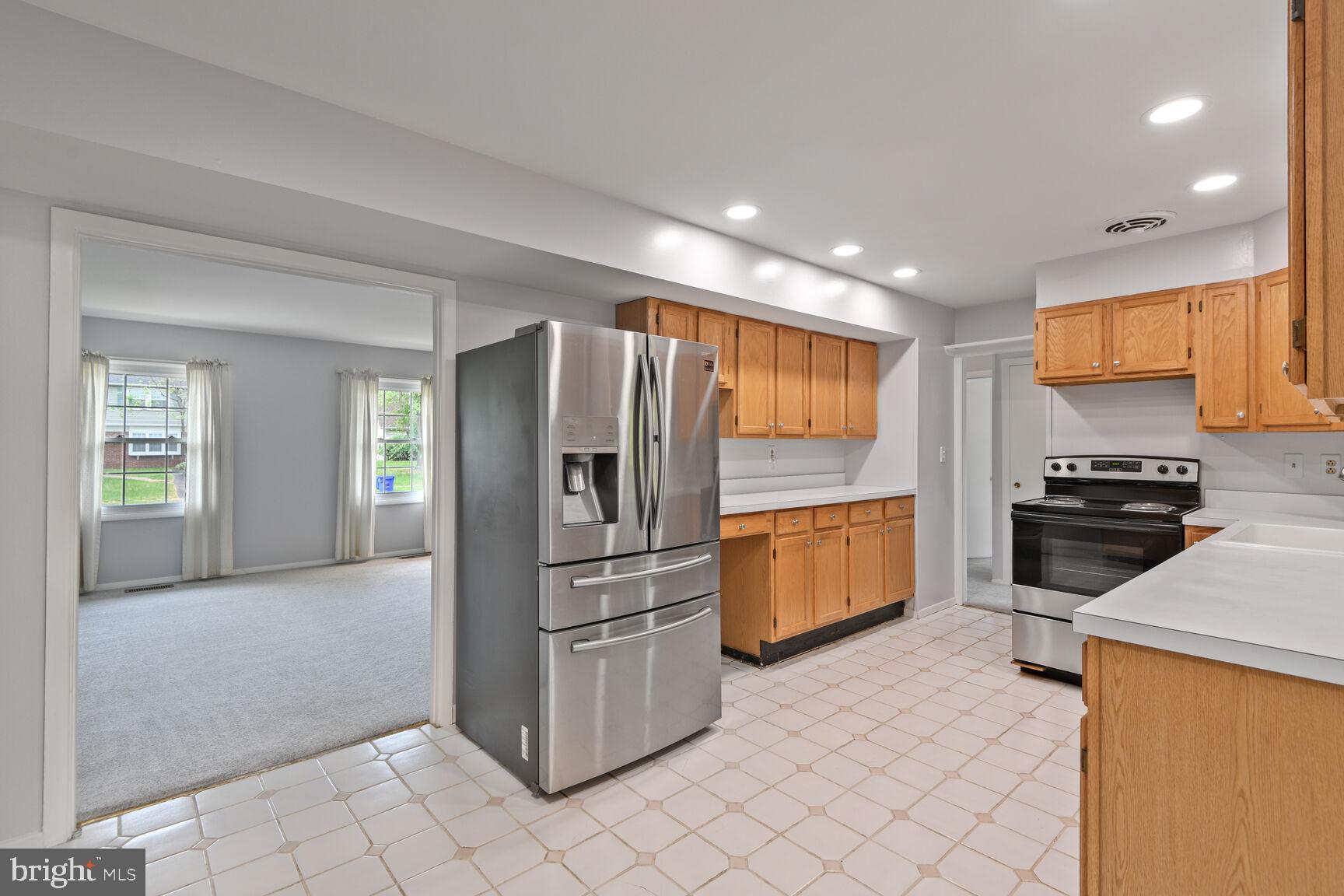 SOMERSET AT BELAIR - Residential