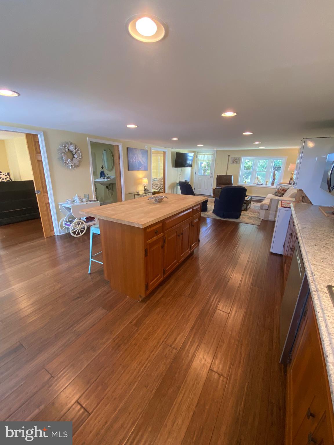 SMITH ISLAND - Residential