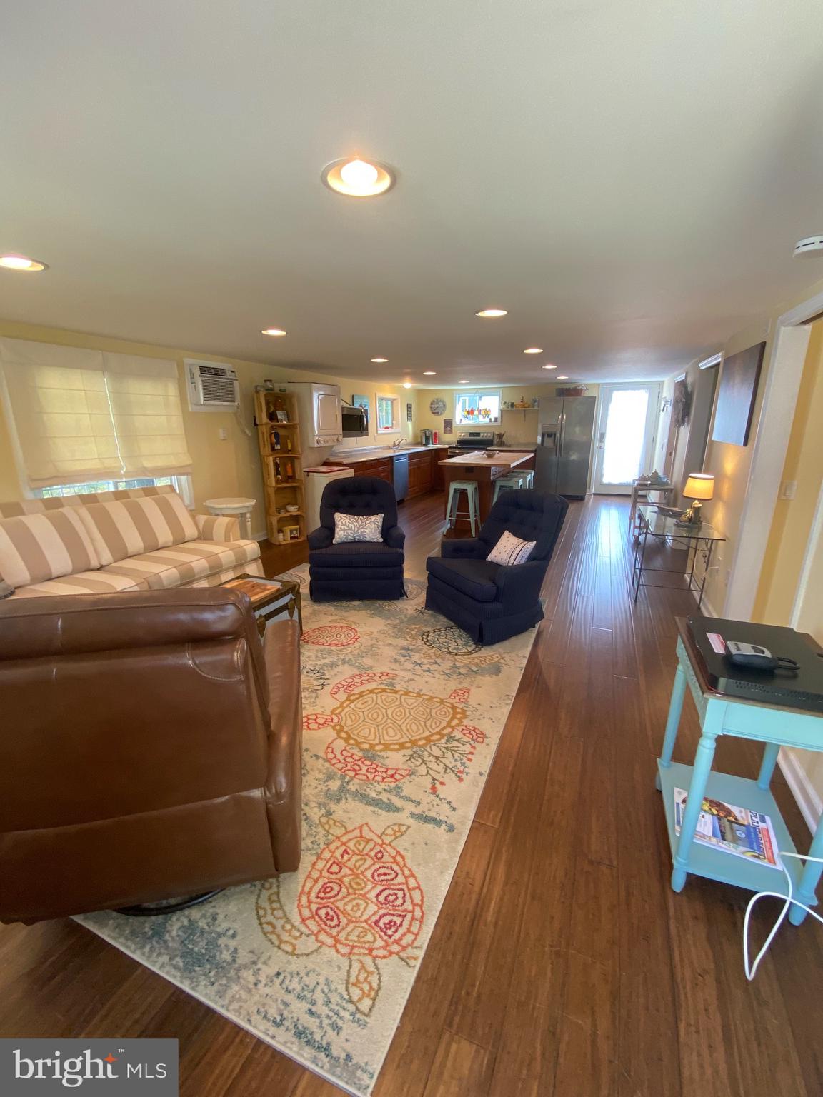 SMITH ISLAND - Residential