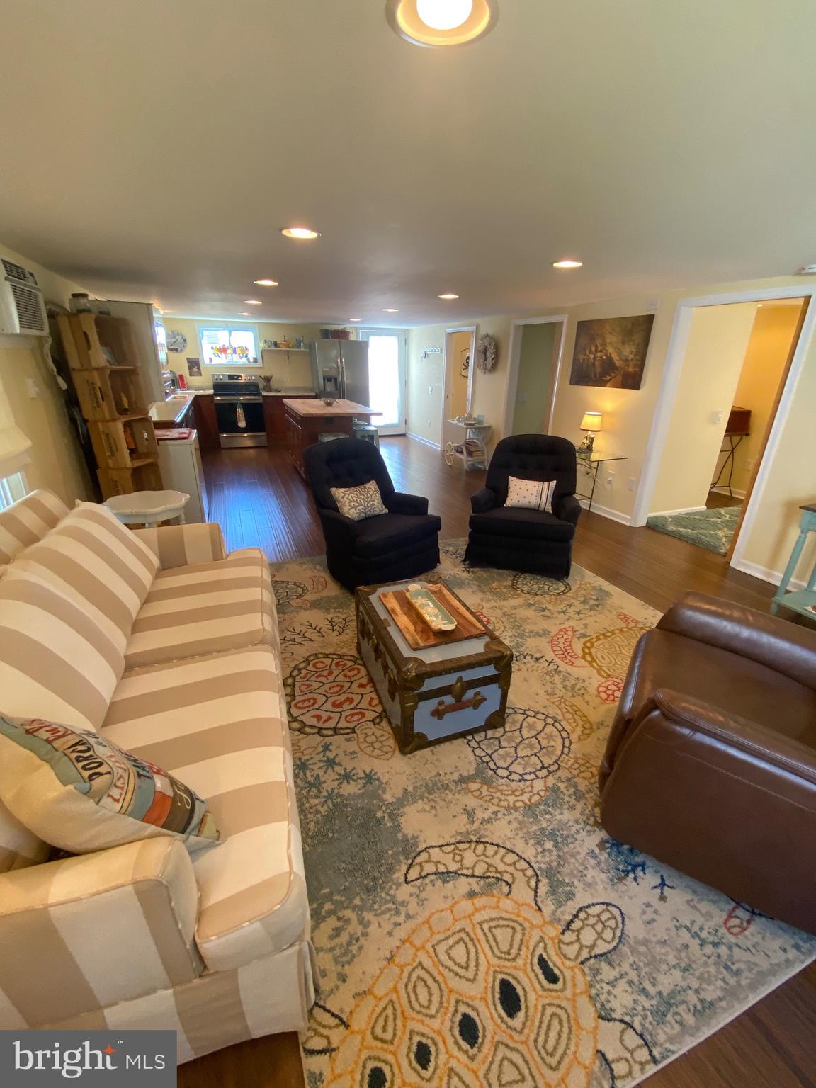 SMITH ISLAND - Residential